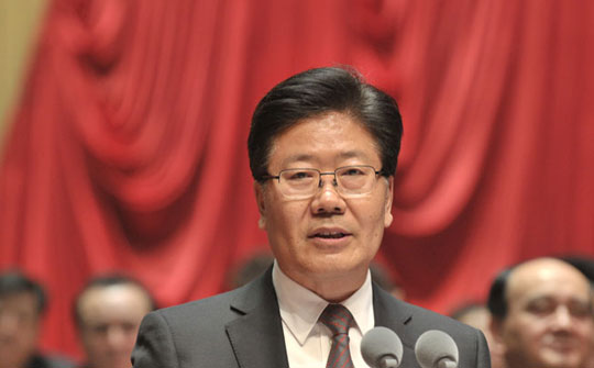 新疆十二屆人大二次會議閉幕