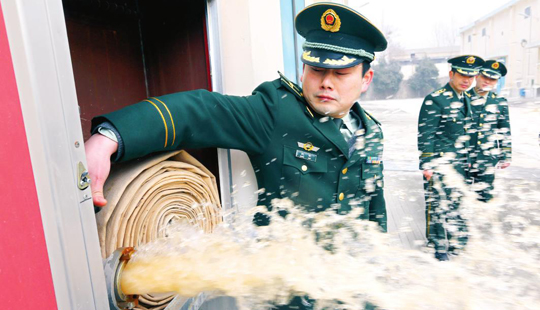 新疆消防總隊開展“消防安保 我們在行動”活動