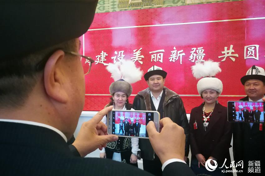 FY            AһHͬĹЇ@ȫwAŮĹͬԸҲȫĹͬĿ