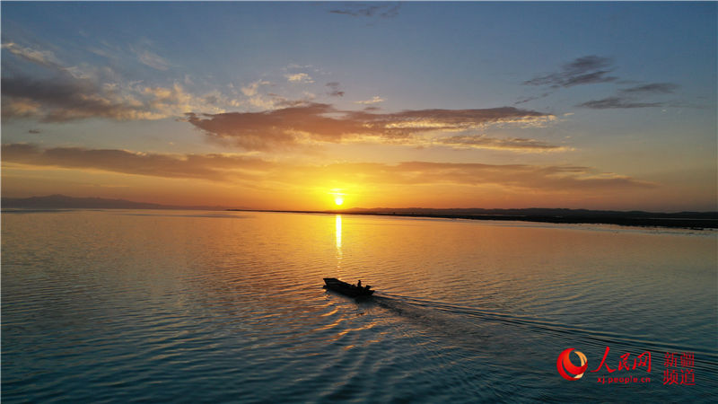 �½���˹�v�����˚g�~�S���~æ������W���㿴�½�����4��