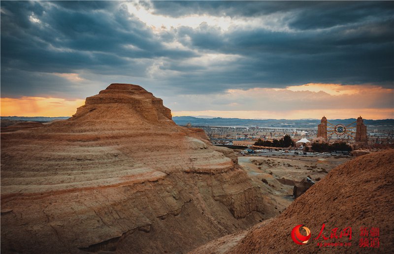 ���������О����̣������񹤵��������ŵ���ò(����W���㿴�½�)