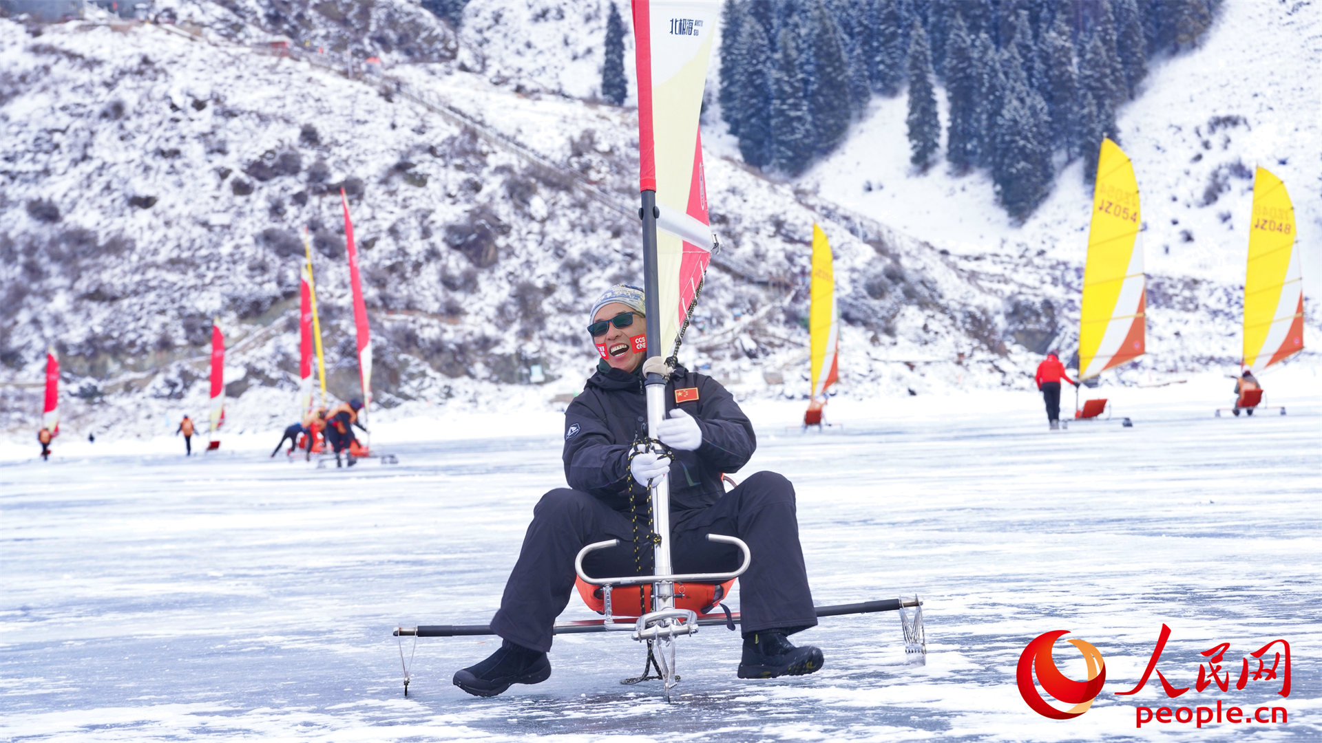 來新疆 在冰上飛馳競速【2】