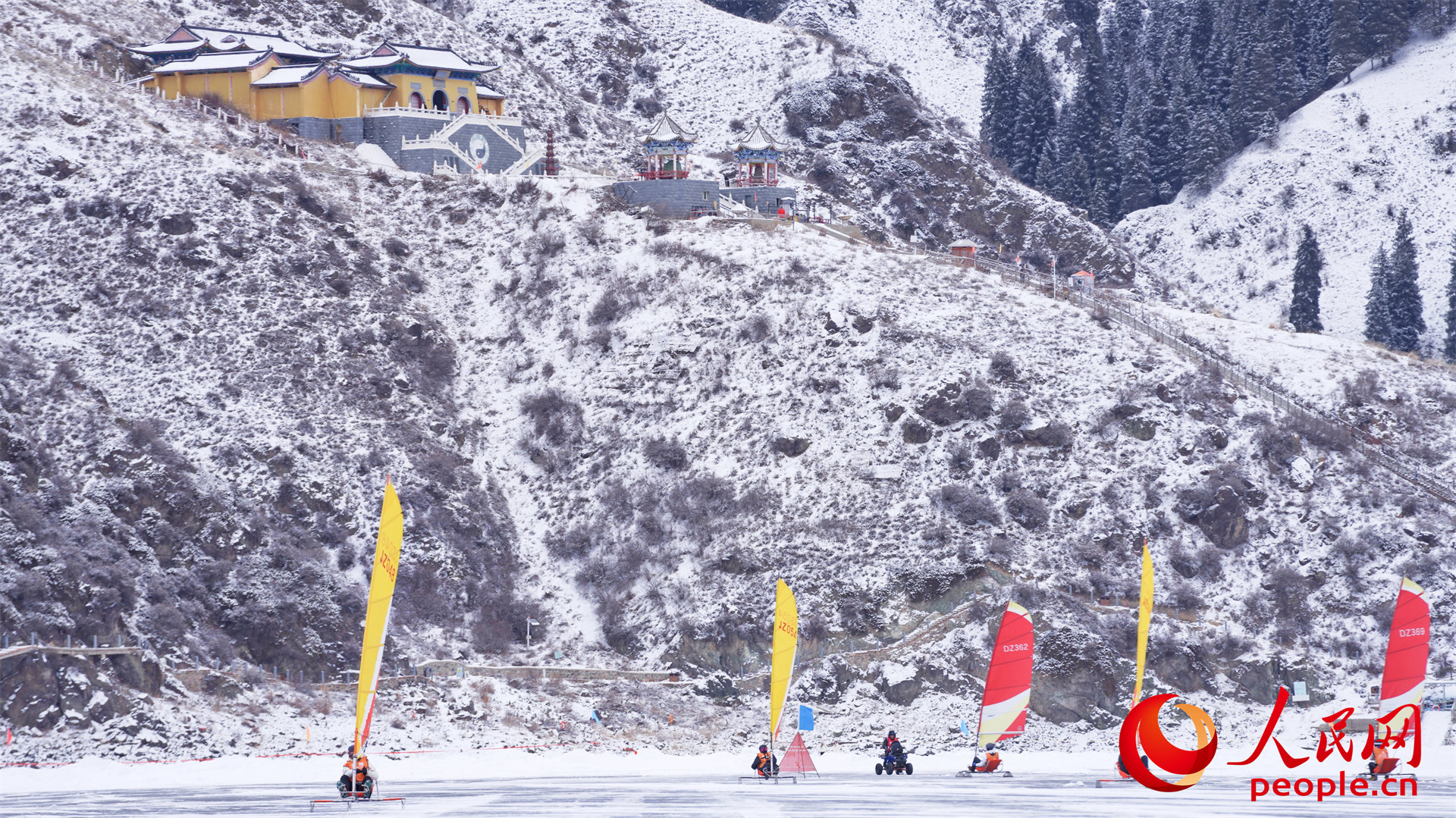 來新疆 在冰上飛馳競速【9】